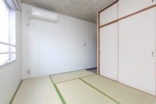 familydorm01.jpg